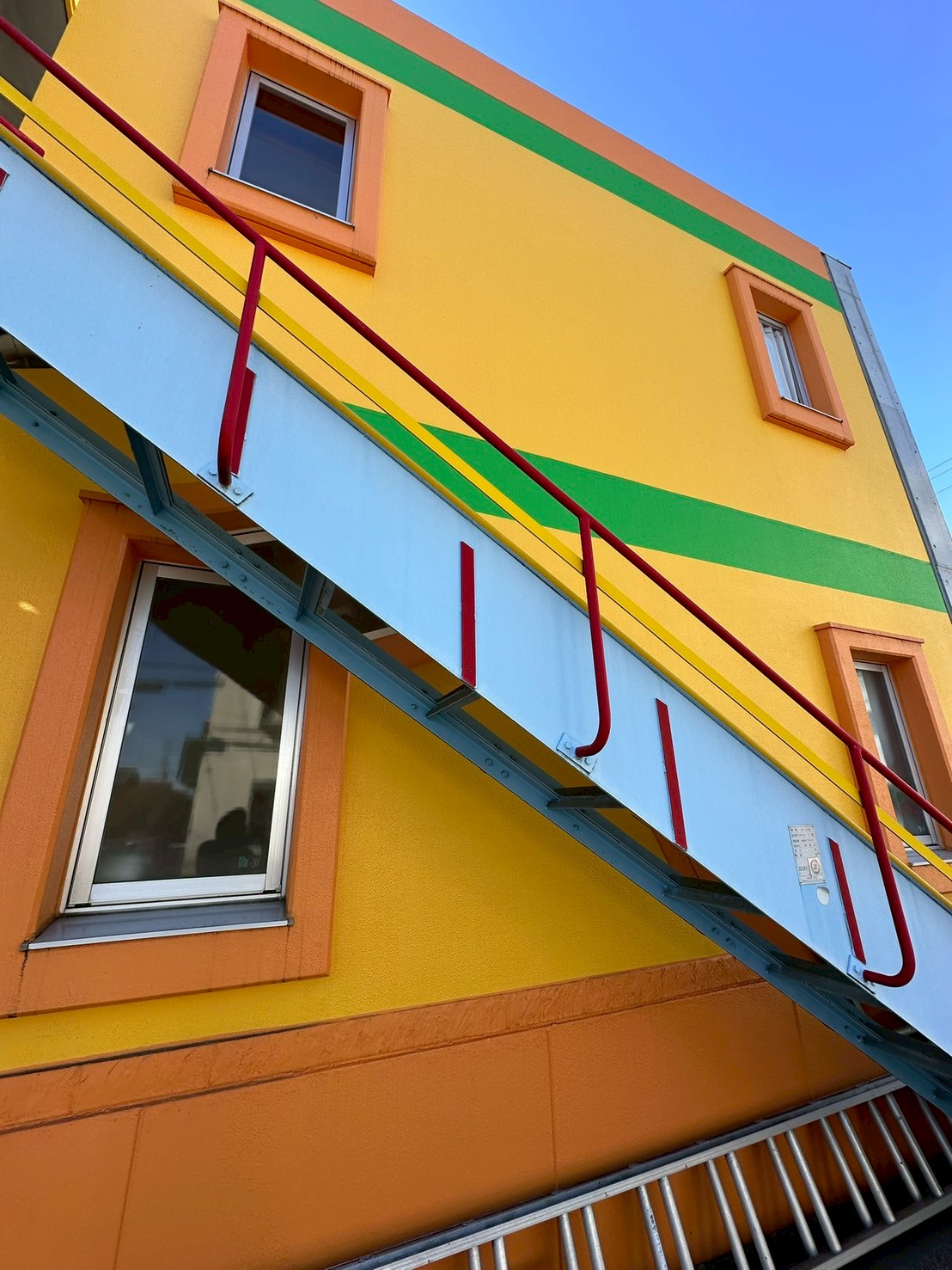 幼稚園業務用エアコン新規工事